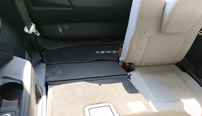 2024 Tata Safari PURE (O), Diesel, Manual, 45,698 km, interior