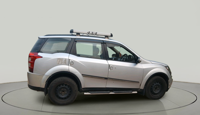 2013 Mahindra XUV500 W8, Diesel, Manual, 2,31,637 km, exterior