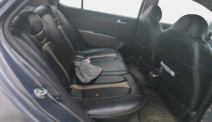 2017 Hyundai Grand i10 SPORTZ (O) 1.2 U2 CRDI, Diesel, Manual, 83,450 km, interior