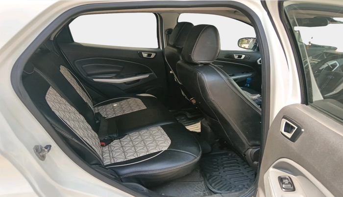 2015 Ford Ecosport TITANIUM 1.5L DIESEL, Diesel, Manual, 1,31,328 km, interior