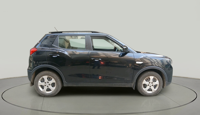 2023 Mahindra XUV300 W6 1.2 PETROL, Petrol, Manual, 12,477 km, exterior