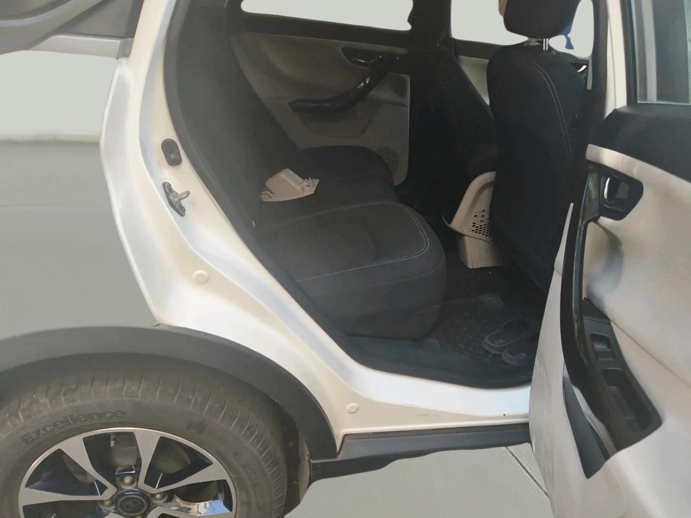 2020 Tata NEXON XZA PLUS SUNROOF DIESEL, Diesel, Automatic, 67,188 km, interior