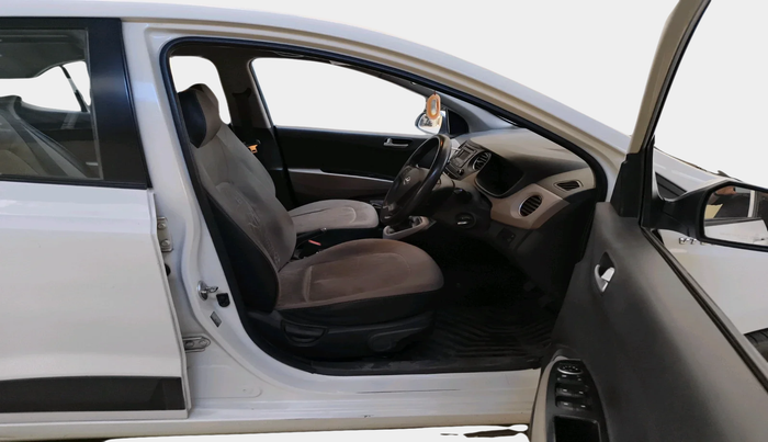 2015 Hyundai Xcent S 1.2, Petrol, Manual, 50,105 km, interior