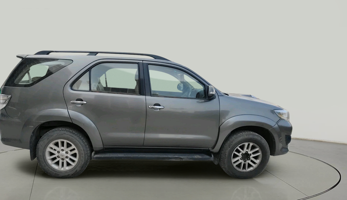 2014 Toyota Fortuner 3.0 4X2 AT, Diesel, Automatic, 2,45,650 km, exterior