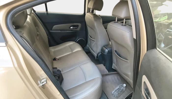2010 Chevrolet Cruze LTZ, Diesel, Manual, 1,26,807 km, interior