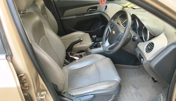 2010 Chevrolet Cruze LTZ, Diesel, Manual, 1,26,807 km, interior