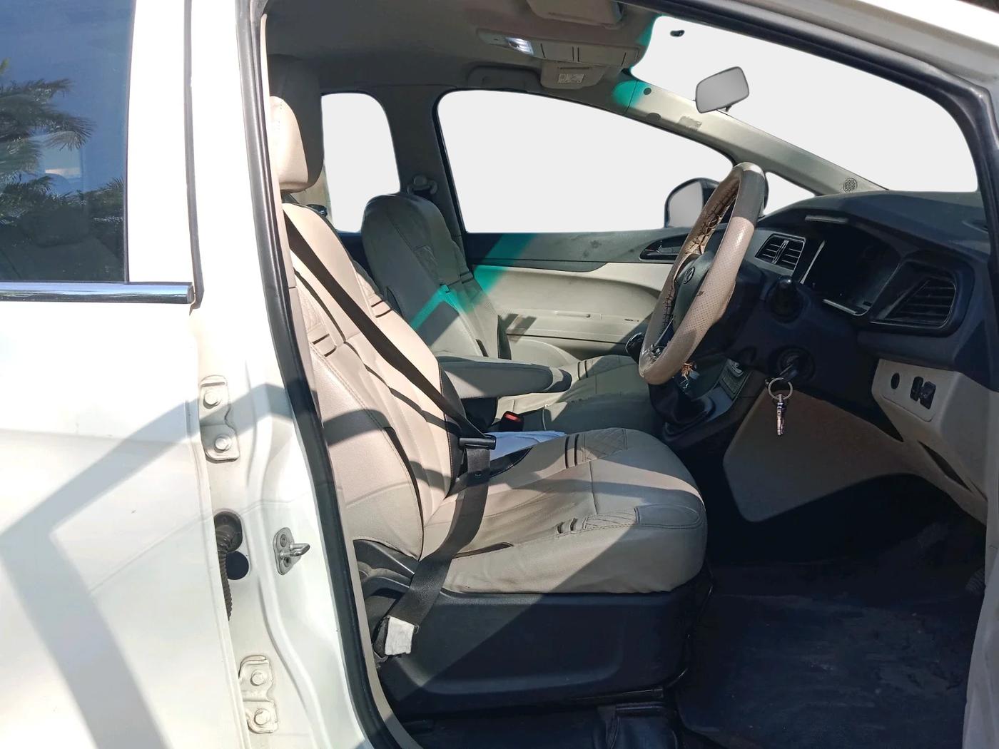 2019 Mahindra MARAZZO M2 7STR, Diesel, Manual, 1,12,983 km, interior