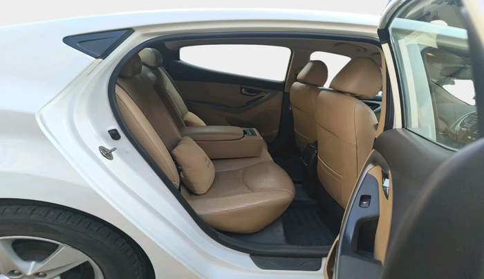 2014 Hyundai New Elantra 1.8 SX AT VTVT, Petrol, Automatic, 1,03,549 km, interior