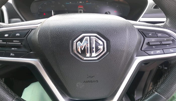 2020 MG HECTOR SHARP HYBRID 1.5 PETROL, Petrol, Manual, 1,00,330 km, interior