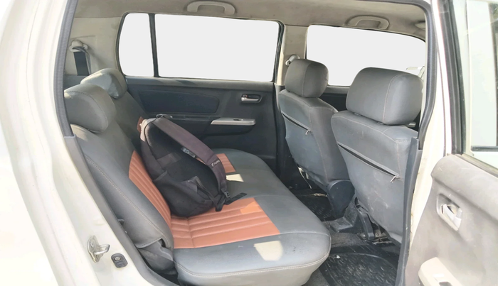 2012 Maruti Wagon R 1.0 VXI, Petrol, Manual, 1,06,447 km, interior