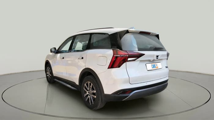 2024 Mahindra XUV700 AX 7 LUXURY D AT 7 STR, Diesel, Automatic, 4,657 km, exterior