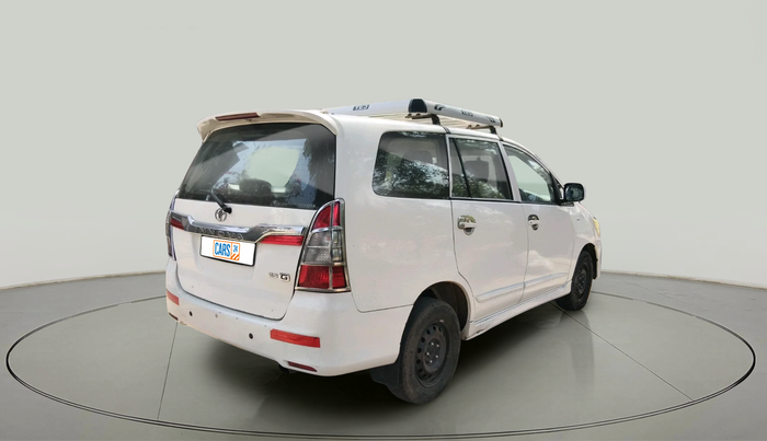 2015 Toyota Innova 2.5 GX 7 STR, Diesel, Manual, 1,82,347 km, exterior