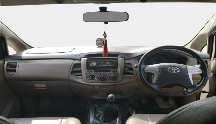 2015 Toyota Innova 2.5 GX 7 STR, Diesel, Manual, 1,82,347 km, interior