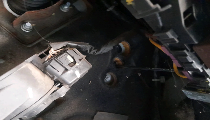 2014 Mahindra XUV500 W6, Diesel, Manual, 1,55,227 km, interior