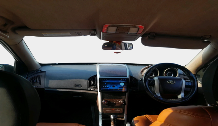 2014 Mahindra XUV500 W6, Diesel, Manual, 1,55,227 km, interior