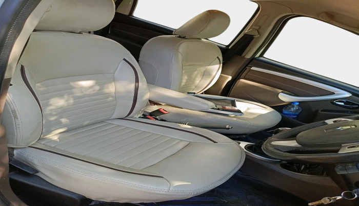 2017 Renault Duster 110 PS RXZ DIESEL, Diesel, Manual, 1,50,539 km, interior