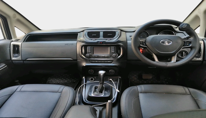 2017 Tata Hexa XTA 4X2 7 STR, Diesel, Automatic, 1,51,034 km, interior