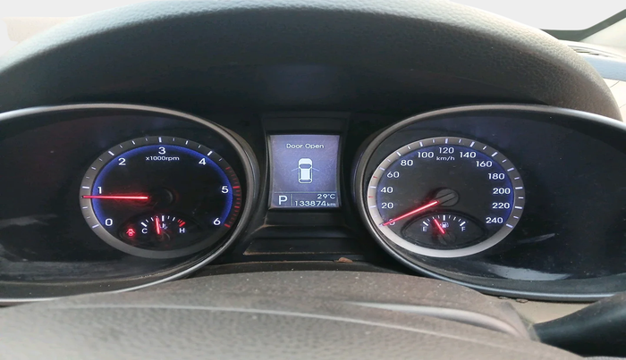 2014 Hyundai Santa Fe 2 WD AT, Diesel, Automatic, 1,33,874 km, interior