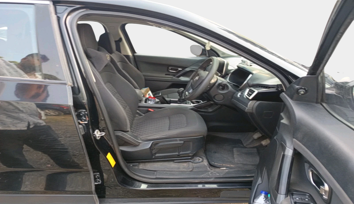 2020 Tata Harrier XT PLUS 2.0L KRYOTEC, Diesel, Manual, 97,397 km, interior