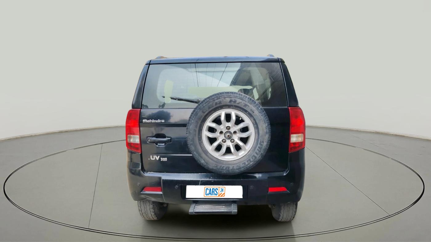 2015 Mahindra TUV300 T8 AMT, Diesel, Automatic, 1,82,396 km, exterior