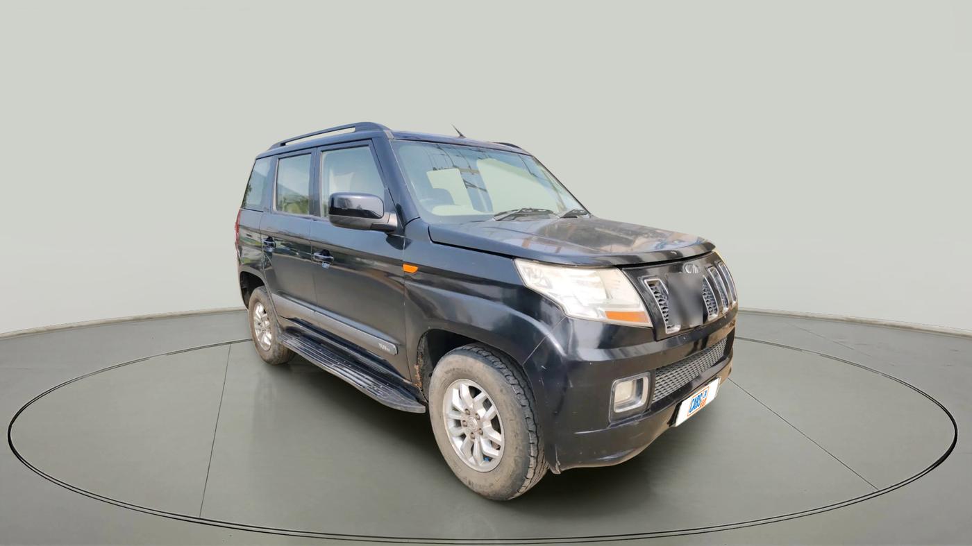 2015 Mahindra TUV300 T8 AMT, Diesel, Automatic, 1,82,396 km, exterior