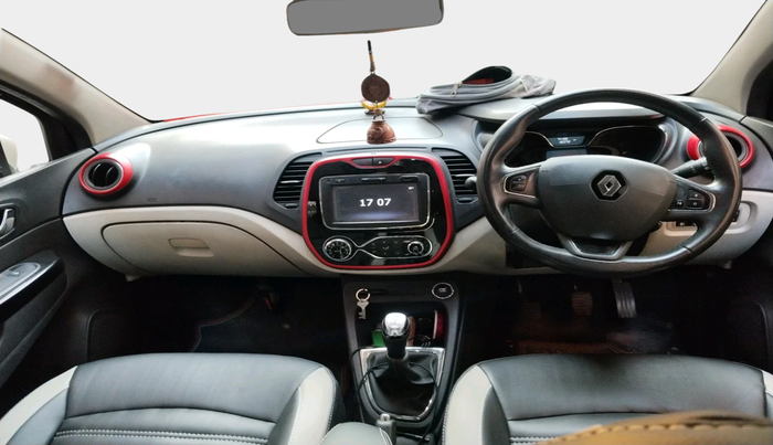 2018 Renault Captur RXT PETROL, Petrol, Manual, 74,106 km, interior