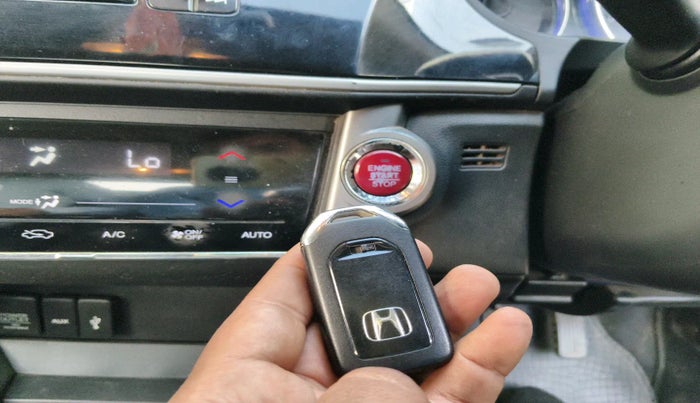 2015 Honda City 1.5L I-DTEC VX, Diesel, Manual, 1,82,057 km, interior