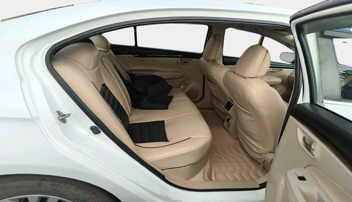 2016 Maruti Ciaz VXI+, Petrol, Manual, 1,43,380 km, interior