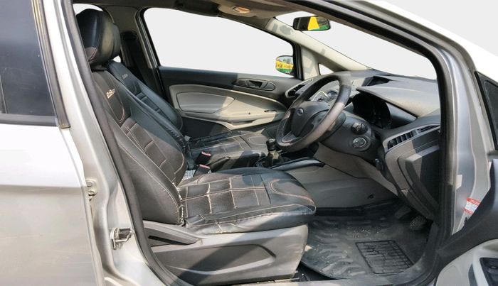 2015 Ford Ecosport AMBIENTE 1.5L DIESEL, Diesel, Manual, 1,47,942 km, interior