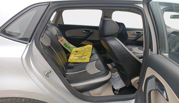 2012 Volkswagen Polo COMFORTLINE 1.2L, Diesel, Manual, 1,05,309 km, interior