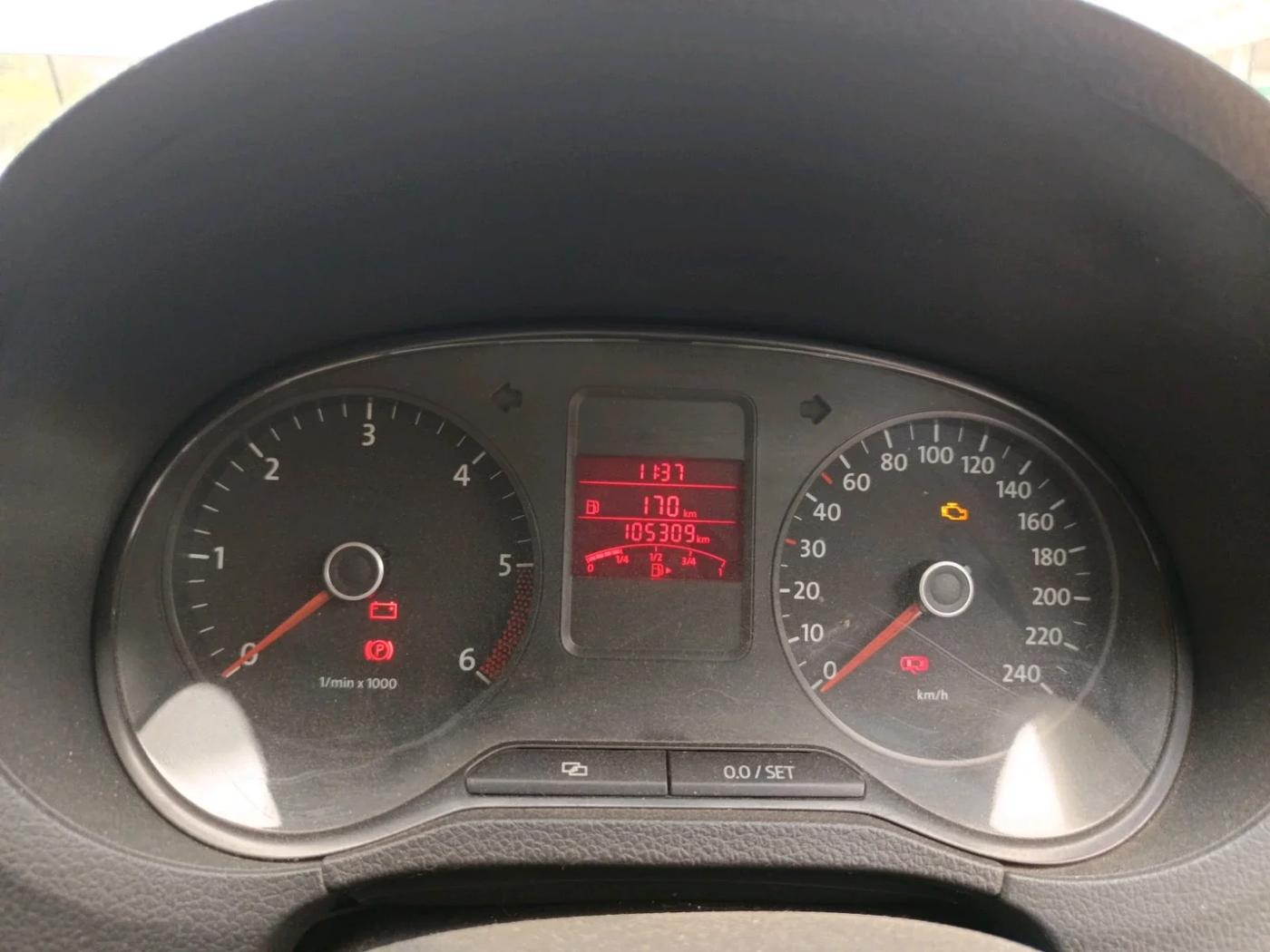 2012 Volkswagen Polo COMFORTLINE 1.2L, Diesel, Manual, 1,05,309 km, interior