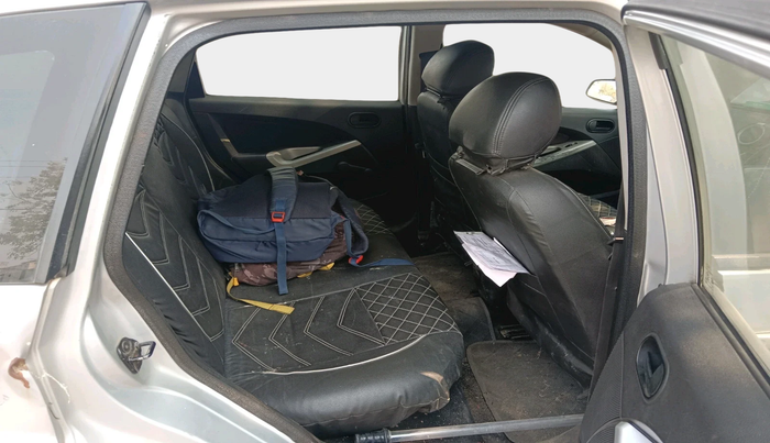 2011 Ford Figo TITANIUM 1.2 PETROL, CNG, Manual, 1,84,030 km, interior