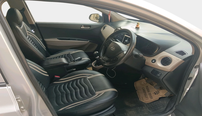 2014 Hyundai Grand i10 ASTA (O) 1.2 KAPPA VTVT, Petrol, Manual, 1,42,270 km, interior