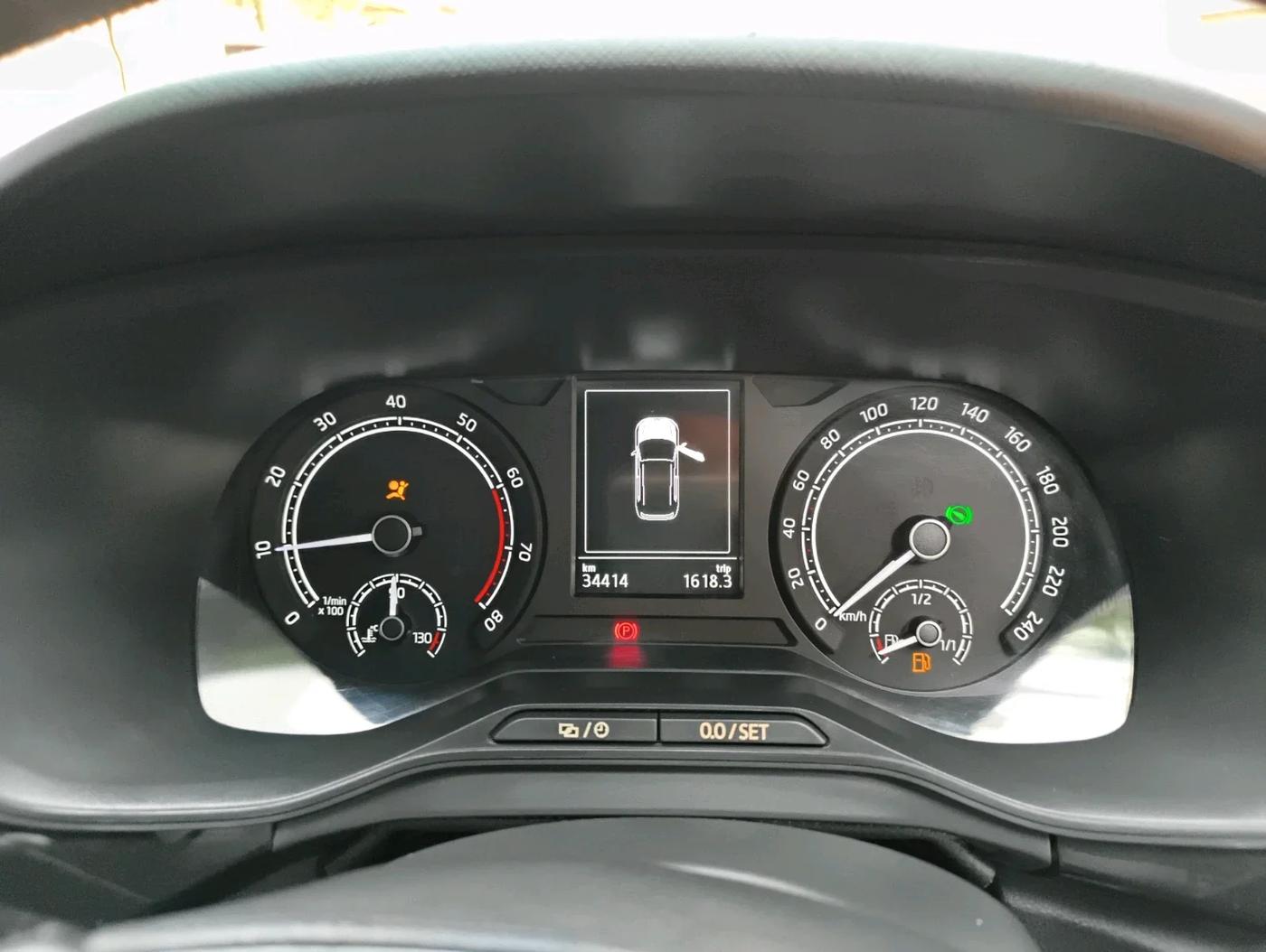 2021 Skoda KUSHAQ STYLE 1.0L TSI AT, Petrol, Automatic, 34,414 km, interior