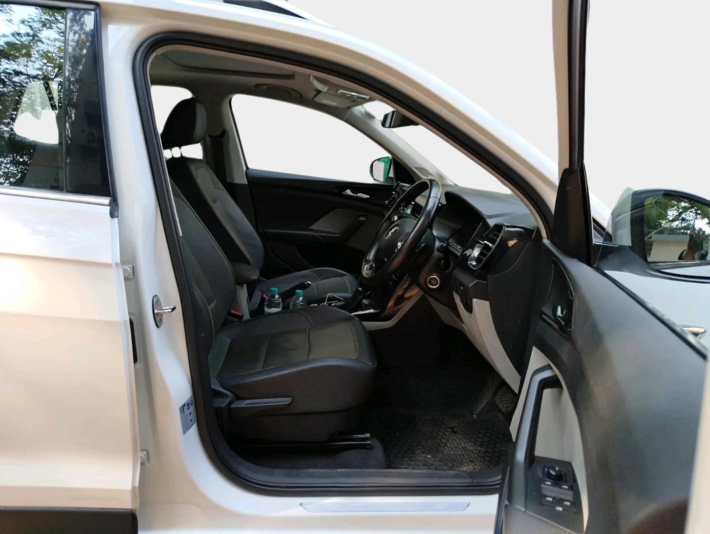 2021 Skoda KUSHAQ STYLE 1.0L TSI AT, Petrol, Automatic, 34,414 km, interior