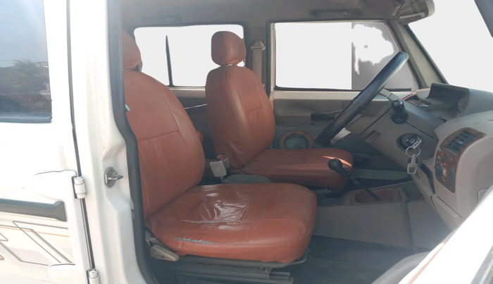 2015 Mahindra Bolero ZLX BS IV, Diesel, Manual, 1,39,889 km, interior