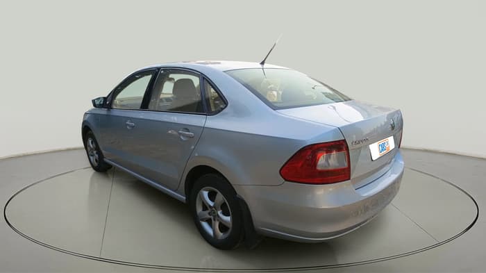 2012 Skoda Rapid ELEGANCE 1.6 MPI MT, Petrol, Manual, 1,31,255 km, exterior