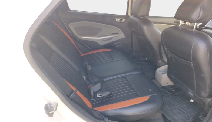 2013 Ford Ecosport TITANIUM 1.5L DIESEL, Diesel, Manual, 1,18,502 km, interior