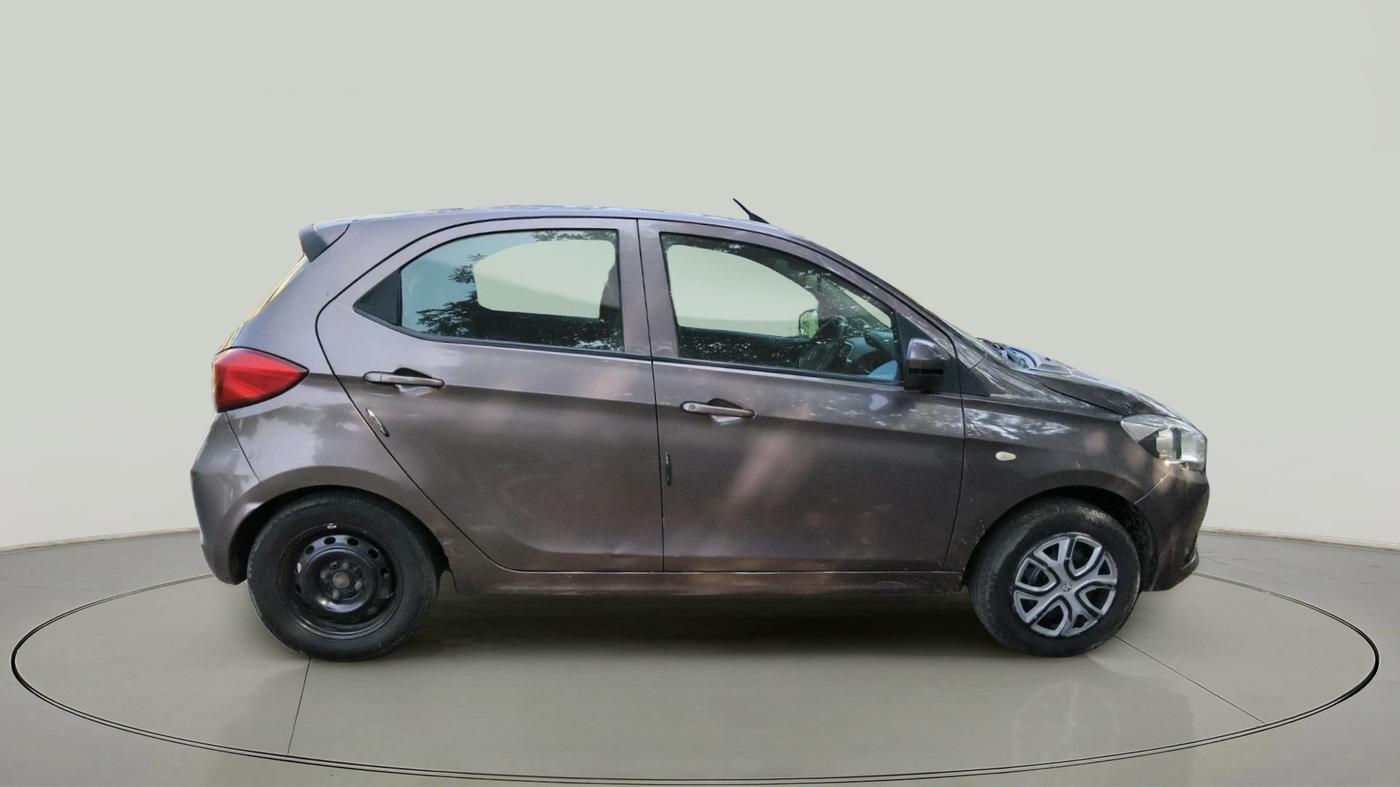 2017 Tata Tiago XT PETROL, Petrol, Manual, 1,61,376 km, exterior