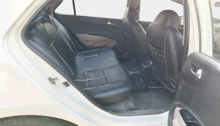 2015 Hyundai Grand i10 SPORTZ 1.1 CRDI, Diesel, Manual, 78,530 km, interior