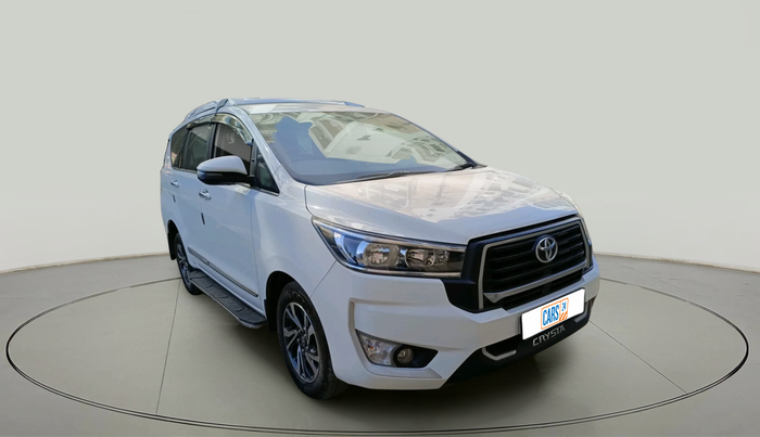 2024 Toyota Innova Crysta GX Plus 8 STR, Diesel, Manual, 26,004 km, exterior