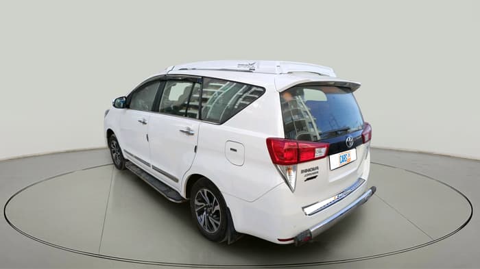 2024 Toyota Innova Crysta GX Plus 8 STR, Diesel, Manual, 26,004 km, exterior