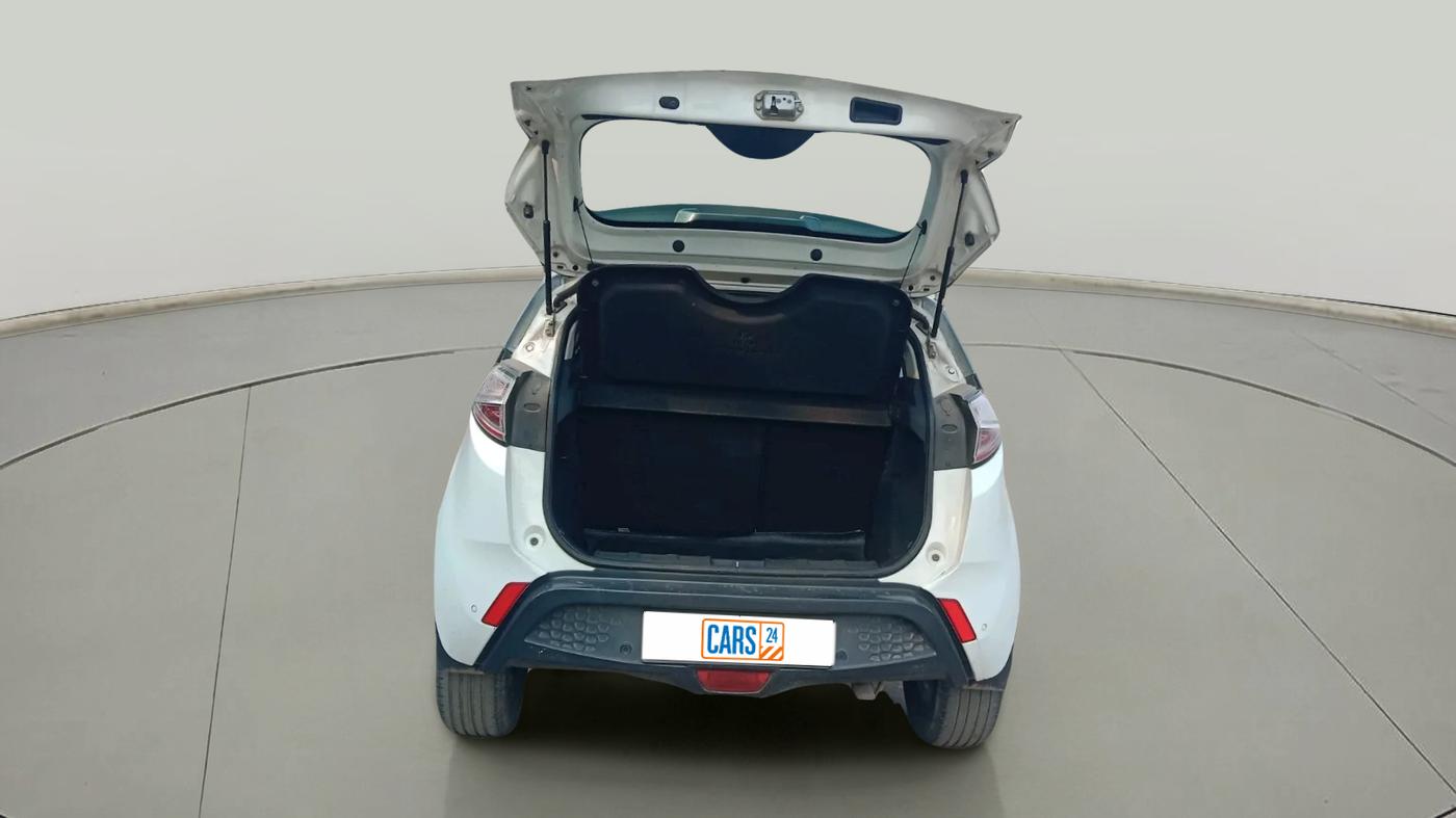 2018 Tata NEXON XZ PLUS DIESEL DUAL TONE, Diesel, Manual, 1,54,000 km, exterior