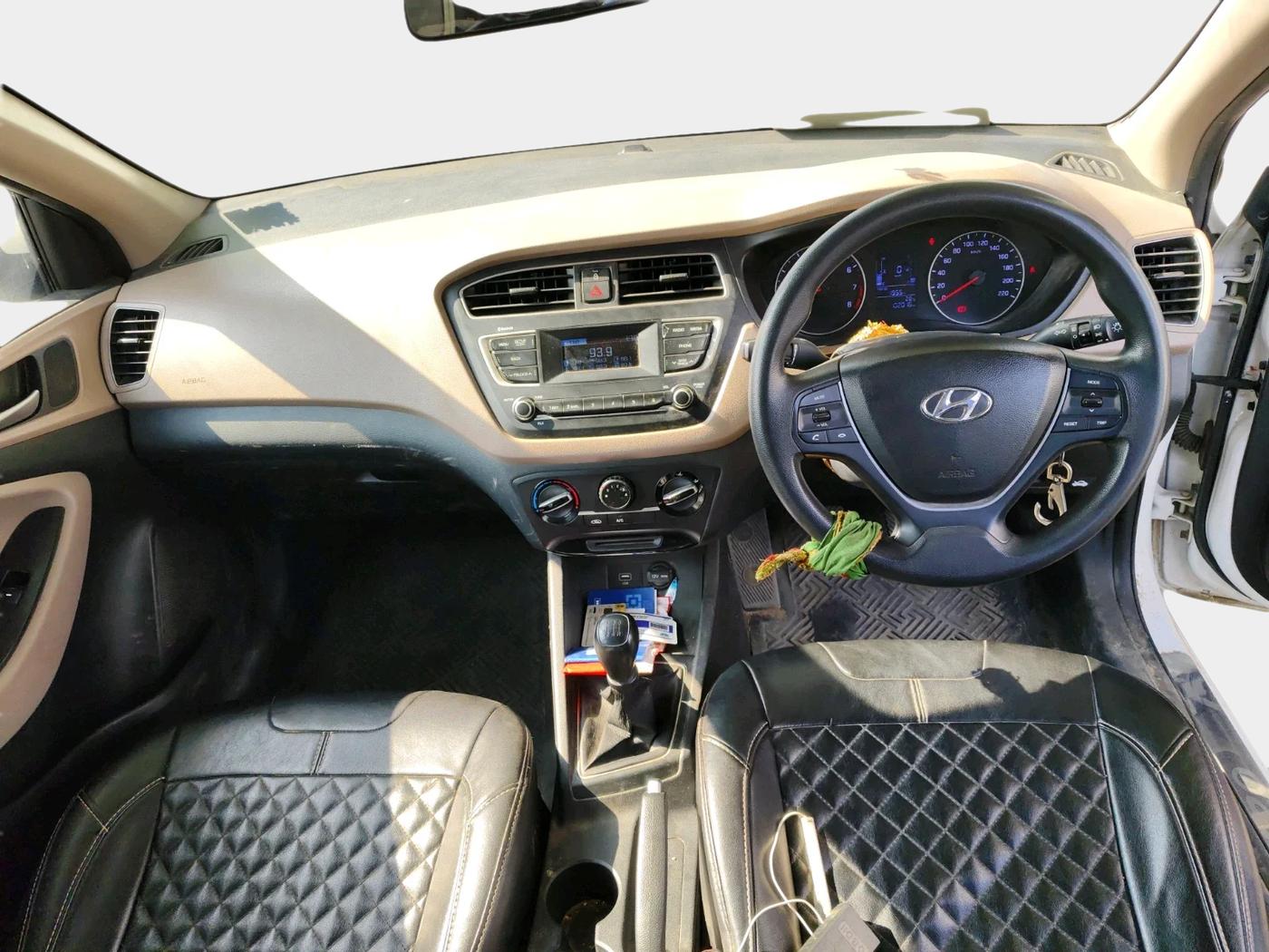 2019 Hyundai Elite i20 MAGNA PLUS 1.2, CNG, Manual, 1,02,016 km, interior