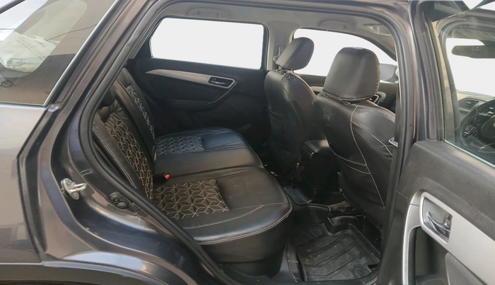 2022 Maruti BREZZA ZXI + SMART HYBRID, Petrol, Manual, 32,189 km, interior