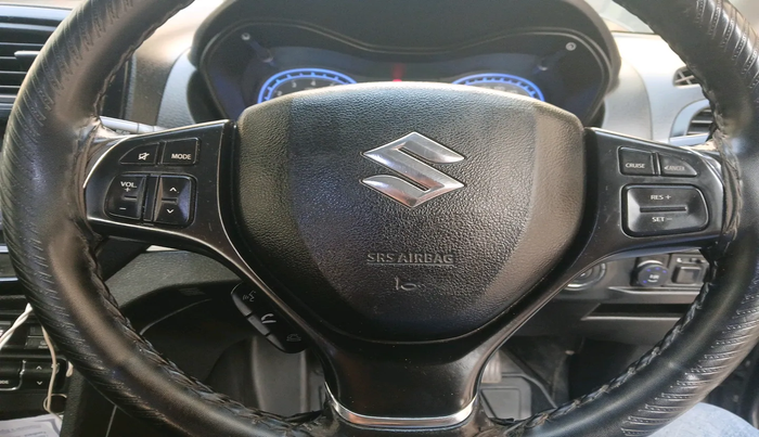 2022 Maruti BREZZA ZXI + SMART HYBRID, Petrol, Manual, 32,189 km, interior