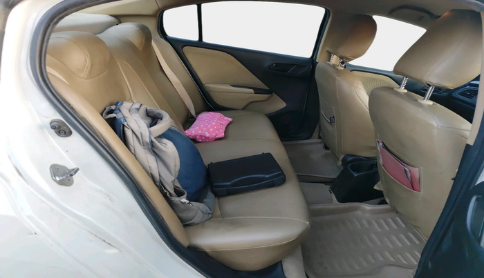 2015 Honda City 1.5L I-DTEC S, Diesel, Manual, 1,72,473 km, interior