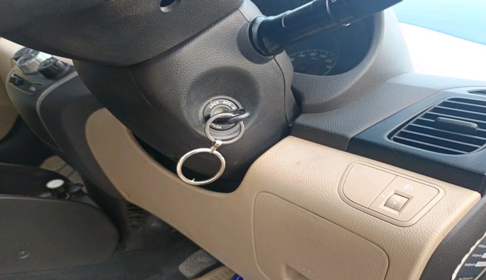 2013 Hyundai Eon ERA +, Petrol, Manual, 60,701 km, interior