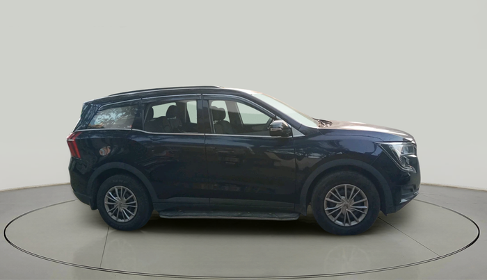 2024 Mahindra XUV700 AX5 Select Petrol AT 7 STR , Petrol, Automatic, 5,691 km, exterior