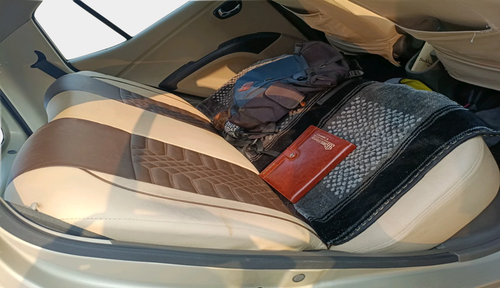 2012 Hyundai i10 MAGNA 1.2, Petrol, Manual, 1,11,641 km, interior